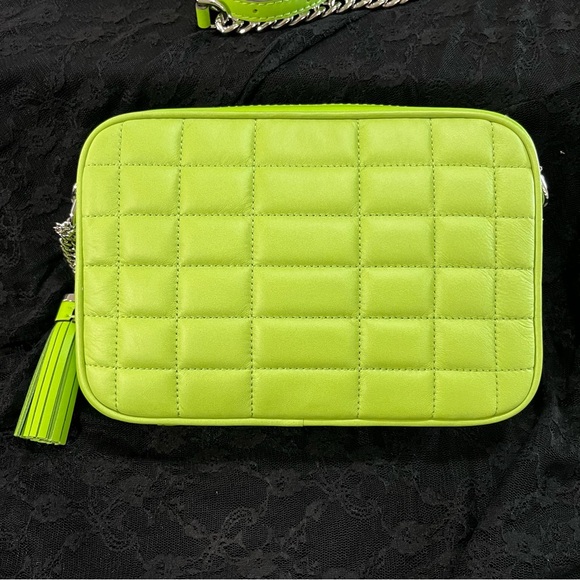 ✨Michael Kors✨ NWT MK Jet Set Medium Quilted Leather Camera Crossbody Bag Pear - Picture 6 of 17